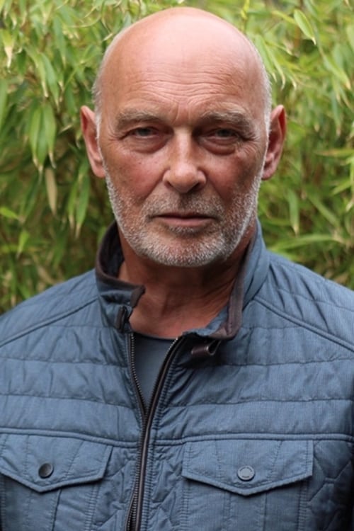 詹姆斯·福克纳头像