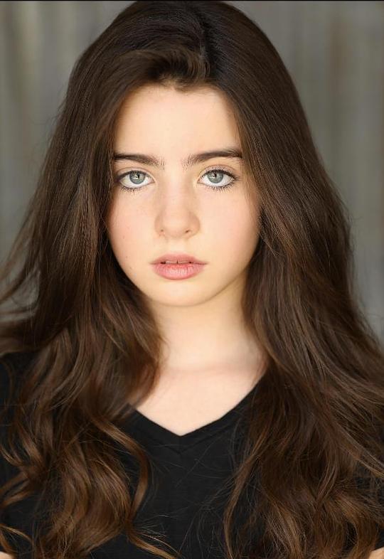 维多利亚·克莱尔头像