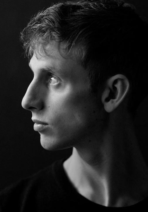 罗伯特·埃姆斯头像