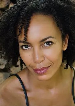 伊萨·戴维斯头像