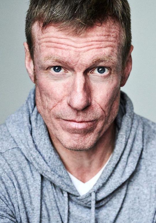 道格拉斯·罗素头像