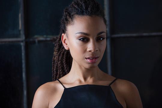 埃莉诺·芬尼卡头像