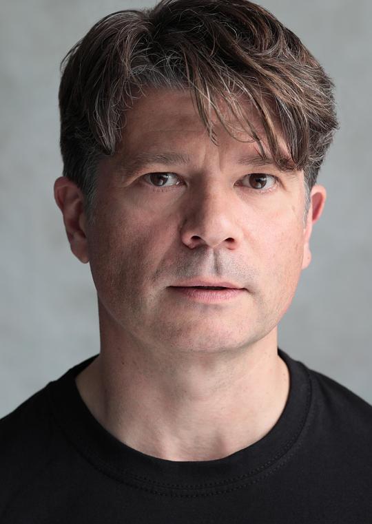 尼克·达南头像