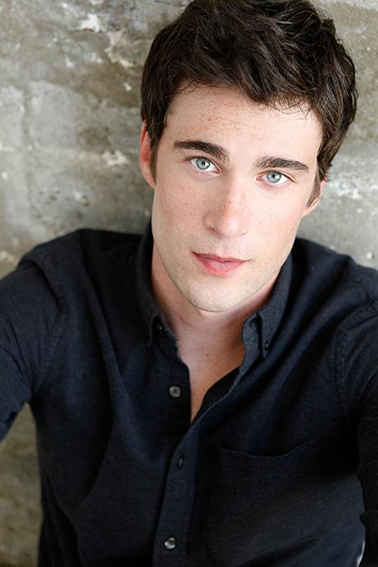 莱维·费赫尔头像