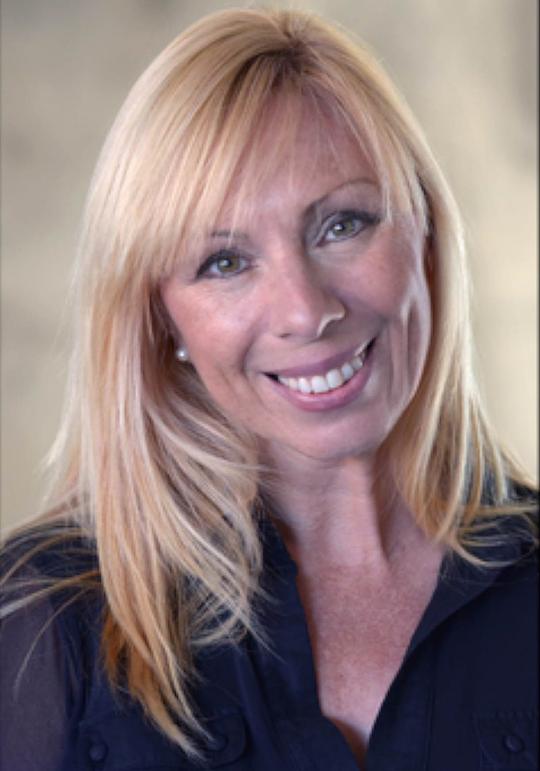 卡罗琳·亚代尔头像