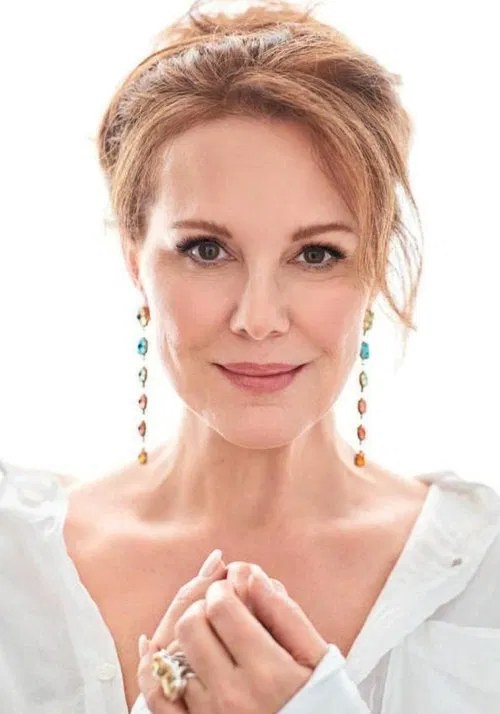 伊丽莎白·珀金斯头像