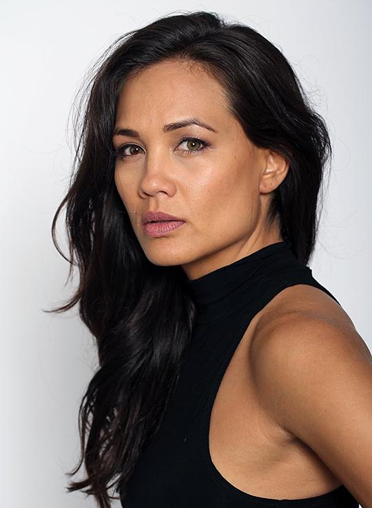 纳丁·妮可头像