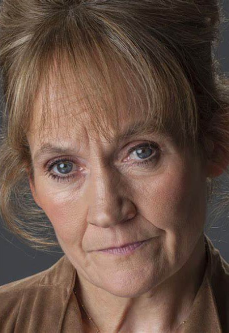 洛琳·阿什伯恩头像