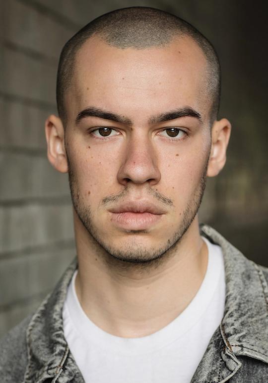 安德烈·马尼亚塔头像