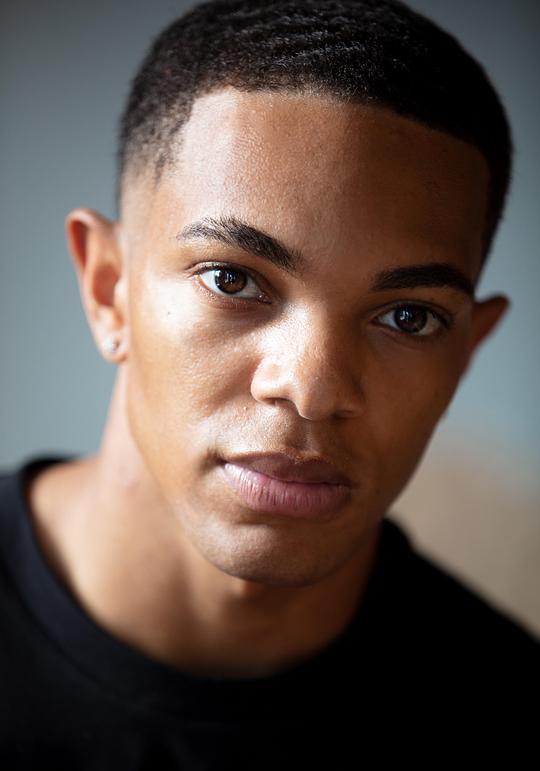 泽维尔·米尔斯头像