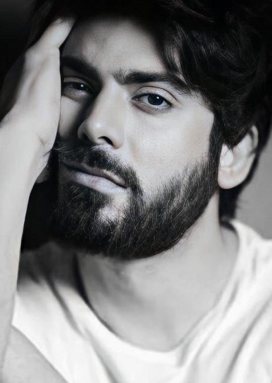 法瓦德·可汗头像