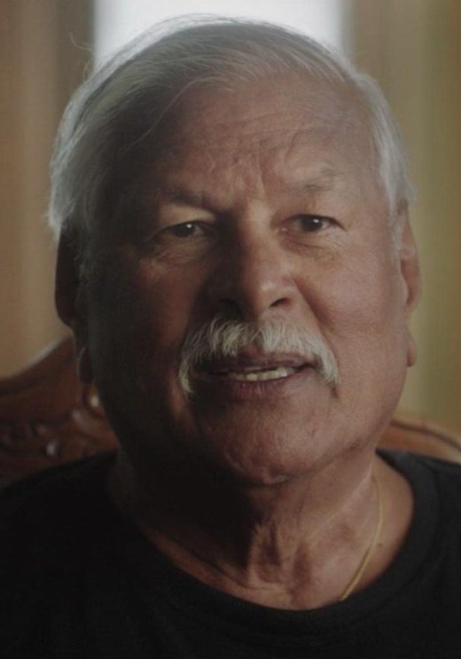 拉斐尔·托瓦尔头像