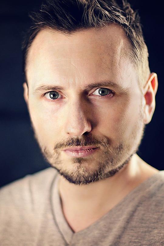 詹姆斯·费舍尔头像