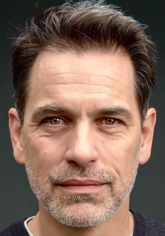 马克·刘易斯头像