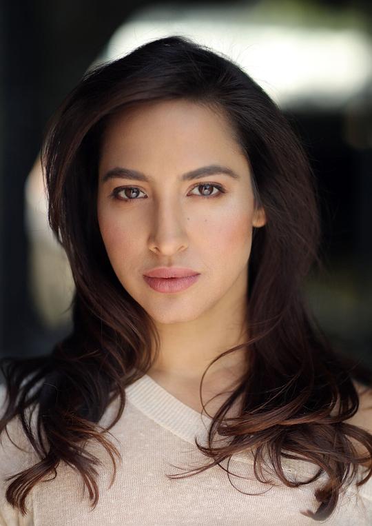 希娜·巴特萨头像