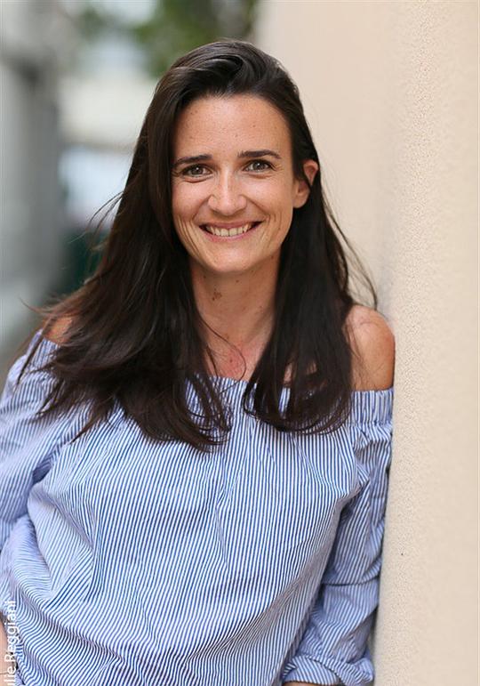 萨拉·吉娜克头像