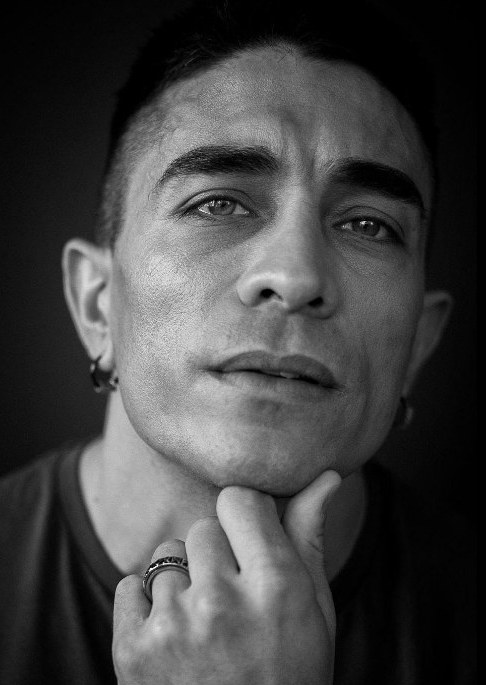 西蒙·里佐尼头像