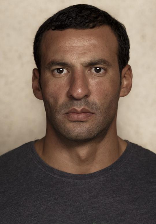 费卡尔·阿托古头像