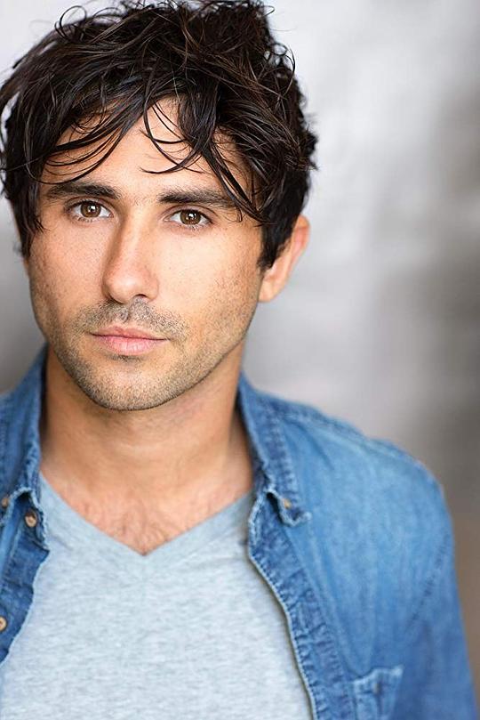 乔·阿佐帕迪头像