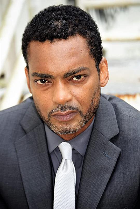 特雷弗·戴维头像