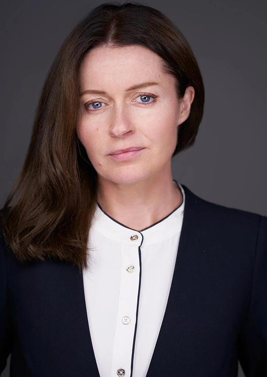 朱莉亚·阿库头像