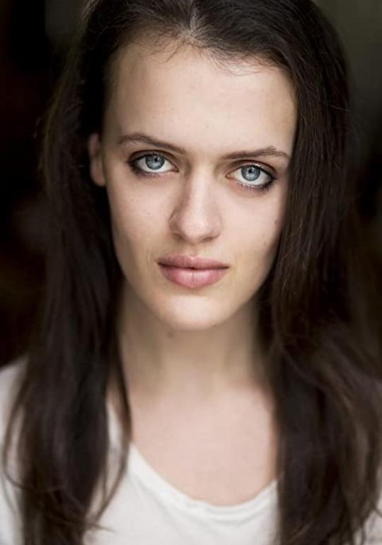 嘉雅·碧丝·罗伯逊头像