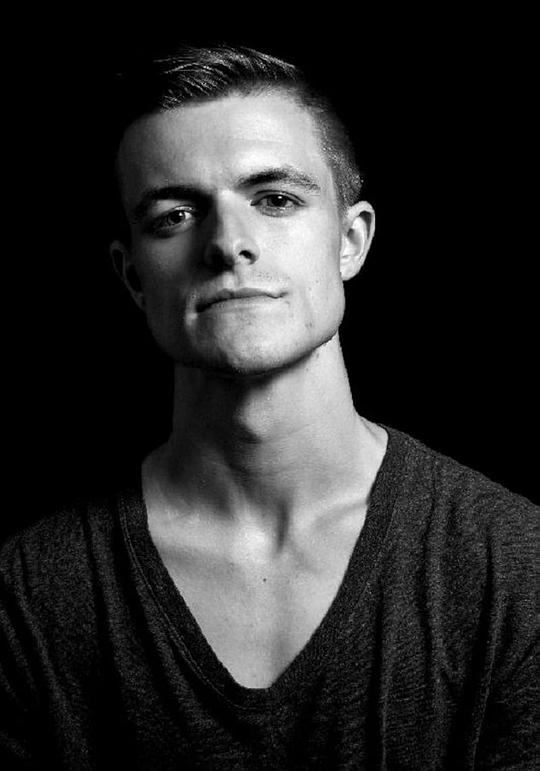 崔斯坦·德比尔头像