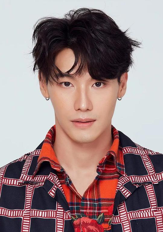 苏帕功·斯里坡通头像