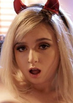 莱克西·洛尔头像