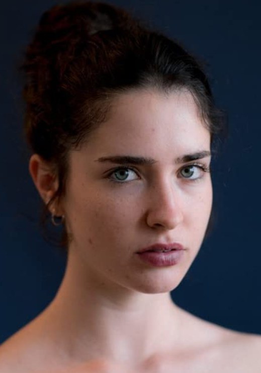 内奥米·哈拉里头像