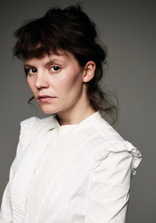 弗里达·伯恩哈德头像