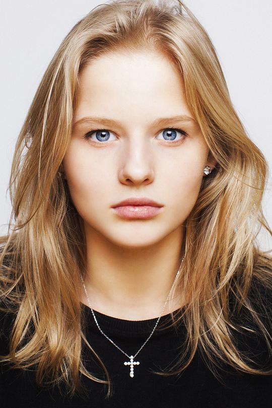 亚历山德拉·伯蒂奇头像