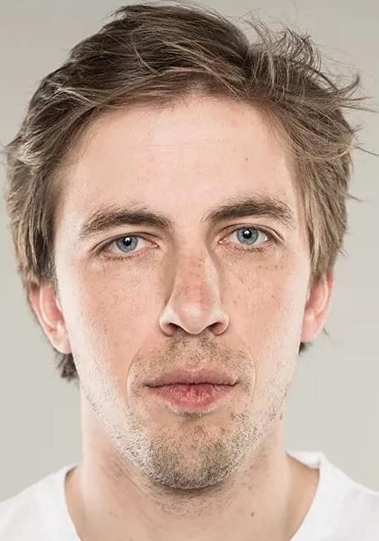 亚历山大·帕里头像