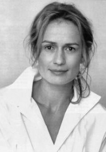 桑德里娜·博内尔头像