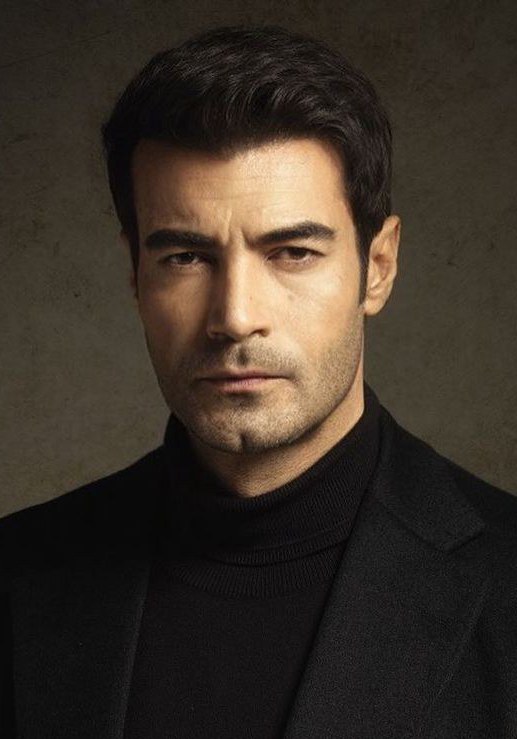 穆拉特·于纳尔米斯头像