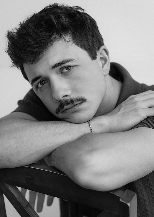 布拉德利·史蒂文·派瑞头像