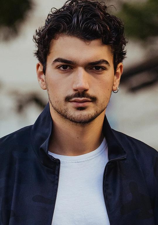 贾科莫·焦尔焦头像