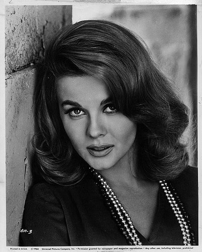 曼蒂·赖斯-戴维斯头像