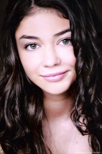 萨拉·海蓝德头像