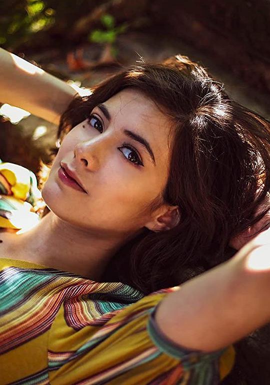 丽萨·卡兰丹-斯维尼头像