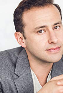 亚历克斯·雷兹尼克头像