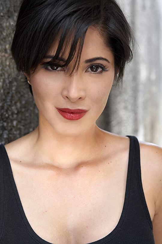 维维·皮内达头像