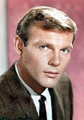 亚当·韦斯特头像