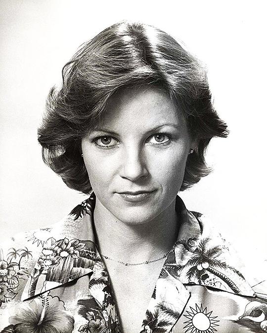 丽莎·艾科恩头像