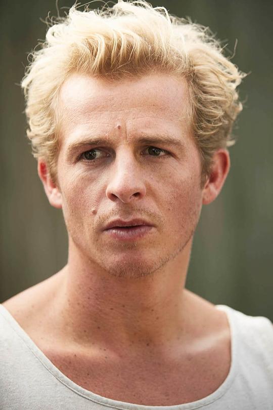 丹尼尔·罗斯纳头像