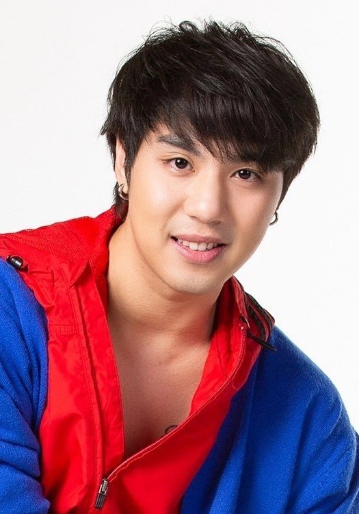 那瓦·蓬朴提岸头像