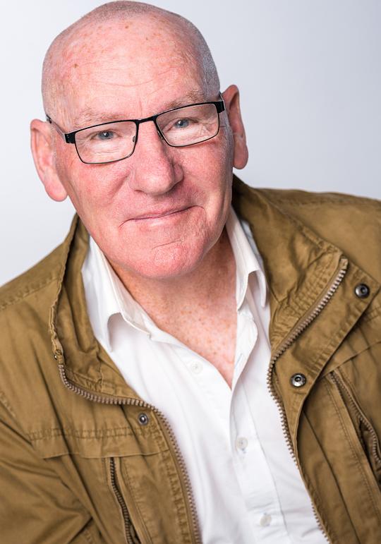 罗伯特·摩根头像