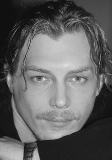 亚历山大·布哈罗夫头像