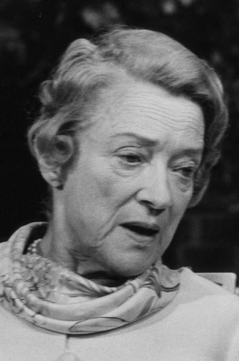 佩吉·伍德头像