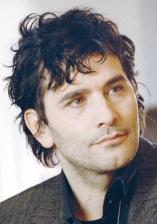 肯·德·布沃头像